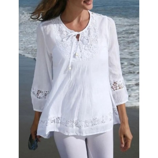 Бяла туника с връзка и дантела
