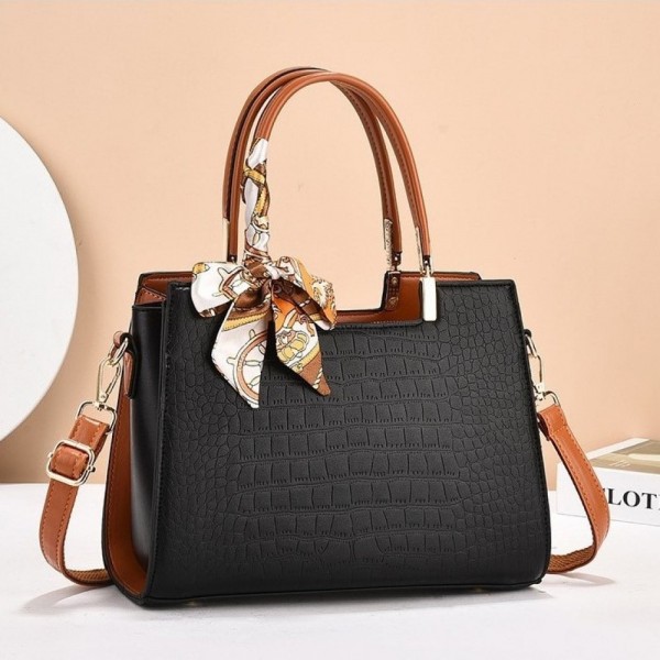 Дамска чанта Bella Black