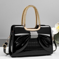 Лачена чанта Max Black