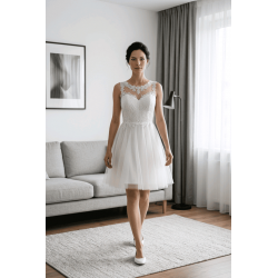 Бяла официална рокля тюл