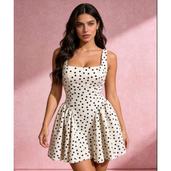 Лятна рокля с точки