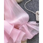 Модерна розова рокля с рози