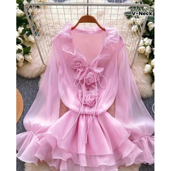 Модерна розова рокля с рози