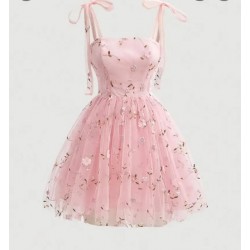 Розова тюлена рокля с бродерия