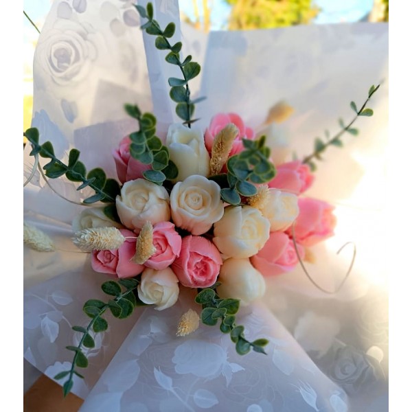 Букет от соеви свещи за 8 март