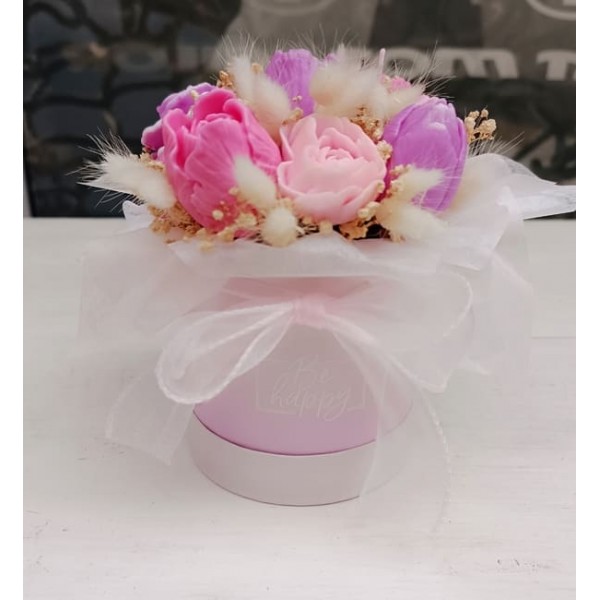 Букет от свещи в кутия