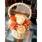 Букет от восъчни цветя в кошница