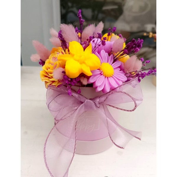 Букет от восъчни цветя за 8 Март