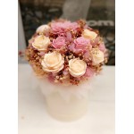 Букет восъчни цветя в кутия с чекмедже