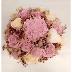 Букет восъчни цветя в кутия с чекмедже