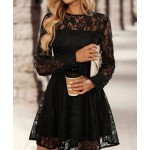 Дантелена черна рокля Дантелена черна рокля