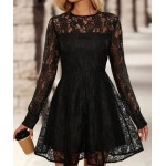 Дантелена черна рокля Дантелена черна рокля