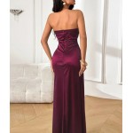 Дълга сатенена рокля Дълга сатенена рокля