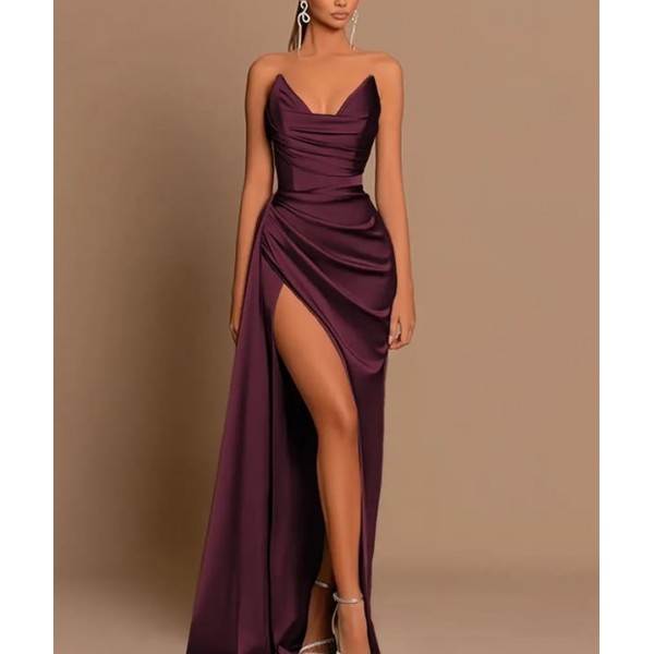 Дълга сатенена рокля Дълга сатенена рокля