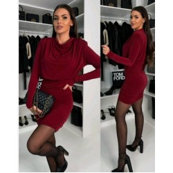 Дамска рокля цвят бордо