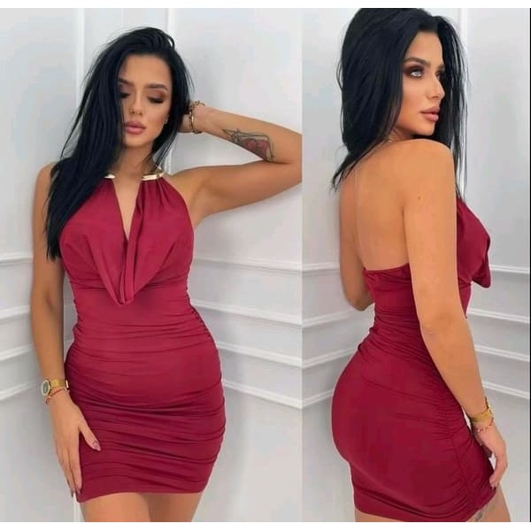 Права рокля за парти