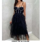 Рокля с тюл и камъни