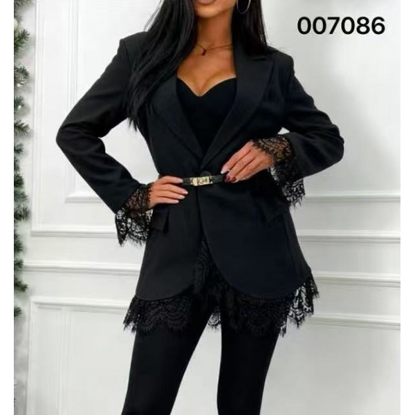Черно сако с дантела
