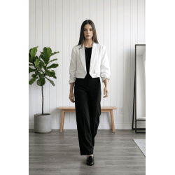 Късо бяло сако