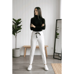 Комплект бяло сако с панталон