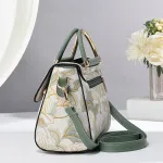 Дамска малка чанта Peony White