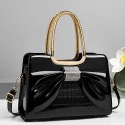 Лачена чанта Max Black