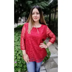 Червена дантелена блуза