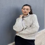 Свободен дамски пуловер