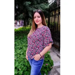 Лятна блузка от трико на цветчета