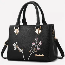 Малка черна чанта Flowers