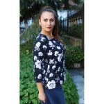 Пролетна блузка на цветя