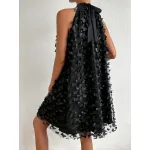 Коктейлна рокля с 3D пеперуди Коктейлна рокля с 3D пеперуди