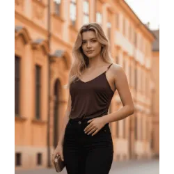 Бюджетен кафяв топ